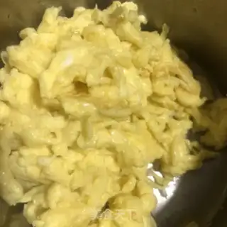 Make Cream egg fried rice step 4