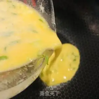 Make Onion omelet step 4