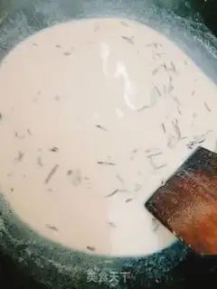 Make Homemade milk tea step 4