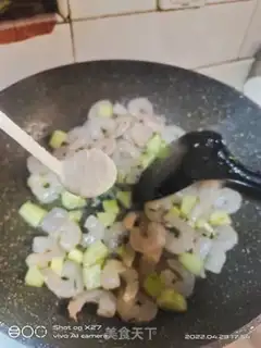 Make cucumber shrimp step 3