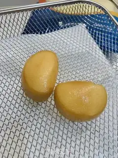 Make Milk-fried buns step 3