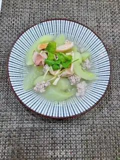 Make cucumber-dry squid soup step 9