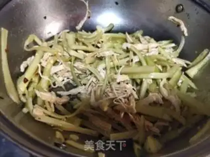 Make cucumber with chicken step 3