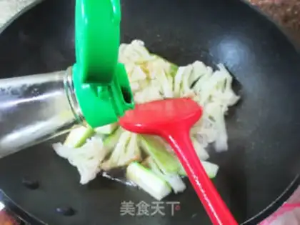 Make Sichuan broccoli step 6