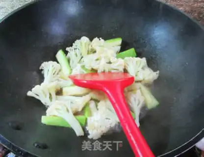 Make Sichuan broccoli step 8
