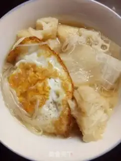 Make Egg-fried noodle soup step 7