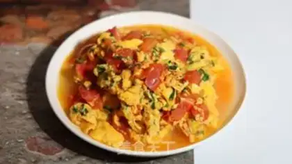 Make Onion eggs fried tomatoes step 6