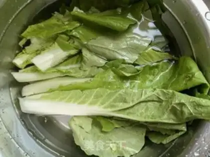 Make Creaming cabbage step 0
