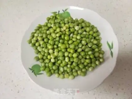 Make Peas and rice congee step 1