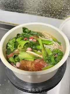 Make A whole bunch of healthy egg soup step 3
