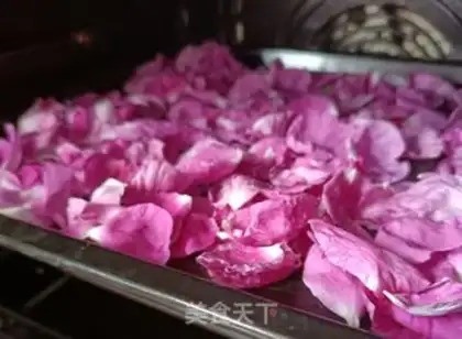 Make Rose petal dry step 2
