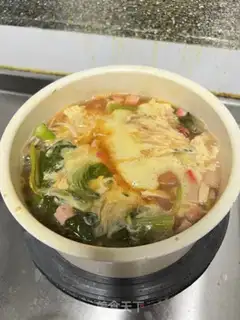 Make A whole bunch of healthy egg soup step 5