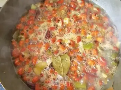 Make Pyramid spicy lobster tail step 10