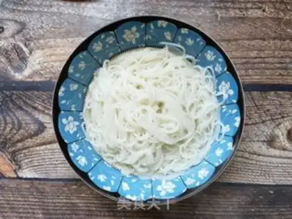 Make Garlic sauce and rice line step 5