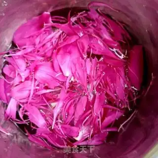 Make Five flowers for sweet peas step 7