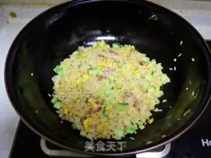 Make Summer oil fried rice step 6
