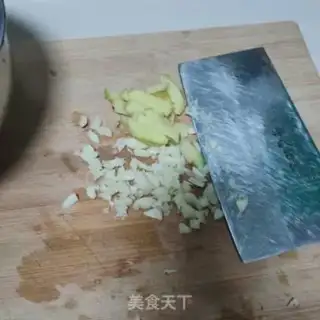 Make Garlic chicken wings step 1