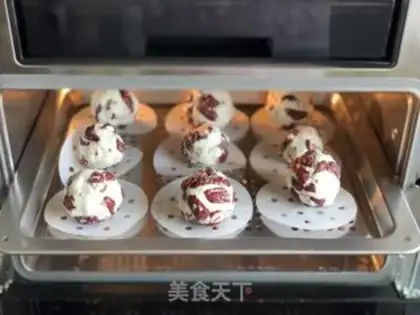 Make Milk and red dates step 3