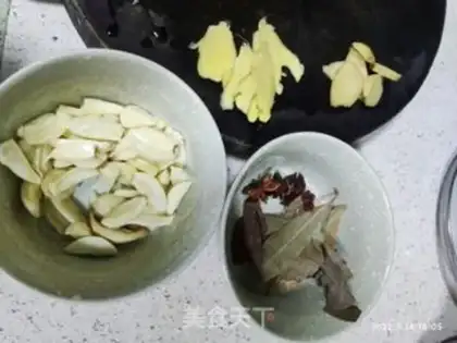 Make Five fragrance lobster step 4