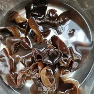 Make Wood-eared abalone step 0