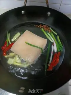 Make Cut the meat step 1