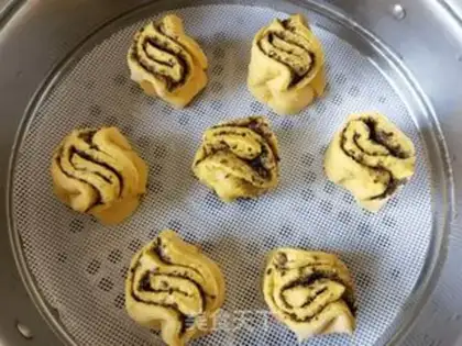 Make Pumpkin pepper roll step 12