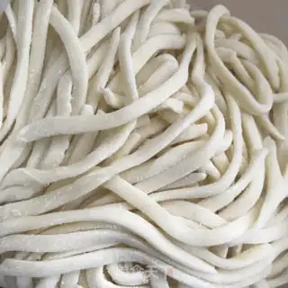Make Spaghetti mushroom sauce step 2