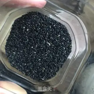 Make Black sesame rice step 1
