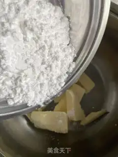 Make Lina Belle frosting cookies step 2