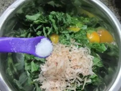 Make Shrimp-skin-leaved eggs step 4