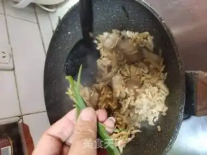 Make Five flowers and radish step 2