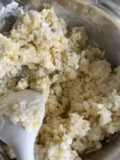 Make Lina Belle frosting cookies step 9