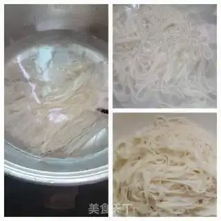 Make Garlic egg sauce and rice powder step 2