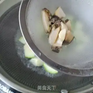 Make Abalone pretzels step 6