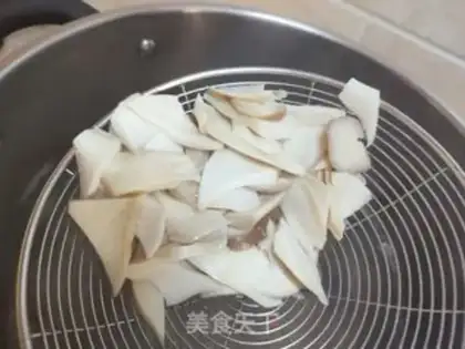 Make Apricot eggs step 2