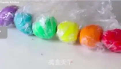 Make Rainbow Heart Cookie step 6