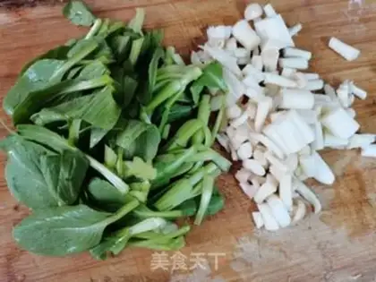 Make Tofu eggs and mushroom soup step 0