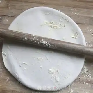 Make Tomato eggs and noodles step 5