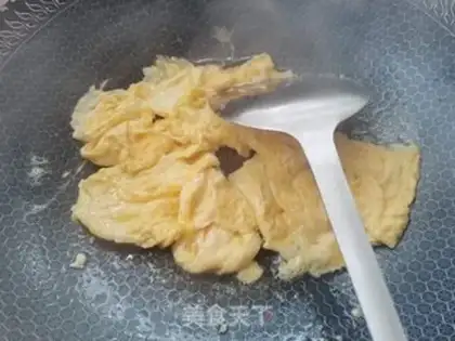 Make Tofu eggs and mushroom soup step 2