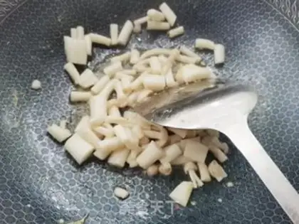 Make Tofu eggs and mushroom soup step 3