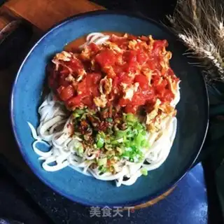 Make Tomato eggs and noodles step 11