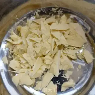 Make Mango yogurt mousse cake step 2