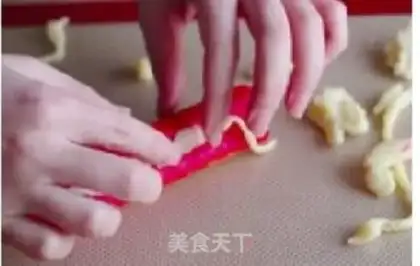 Make Rainbow Heart Cookie step 17