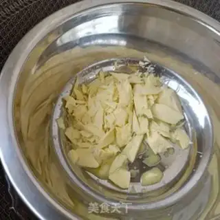 Make Mango yogurt mousse cake step 3
