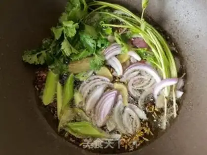 Make Garlic paprika sauce step 7