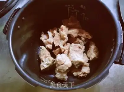 Make Mountain medicine and bone soup step 1