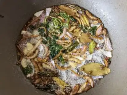 Make Garlic paprika sauce step 8