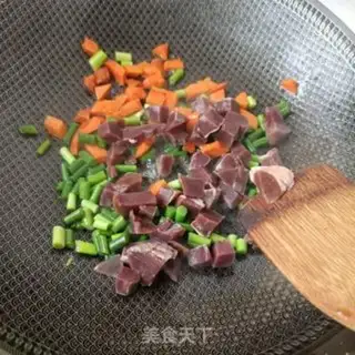 Make Nail-cracked moose heart step 8