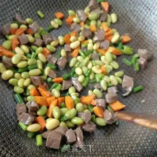 Make Nail-cracked moose heart step 11
