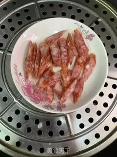 Make Four seasons of beans and sausage step 1